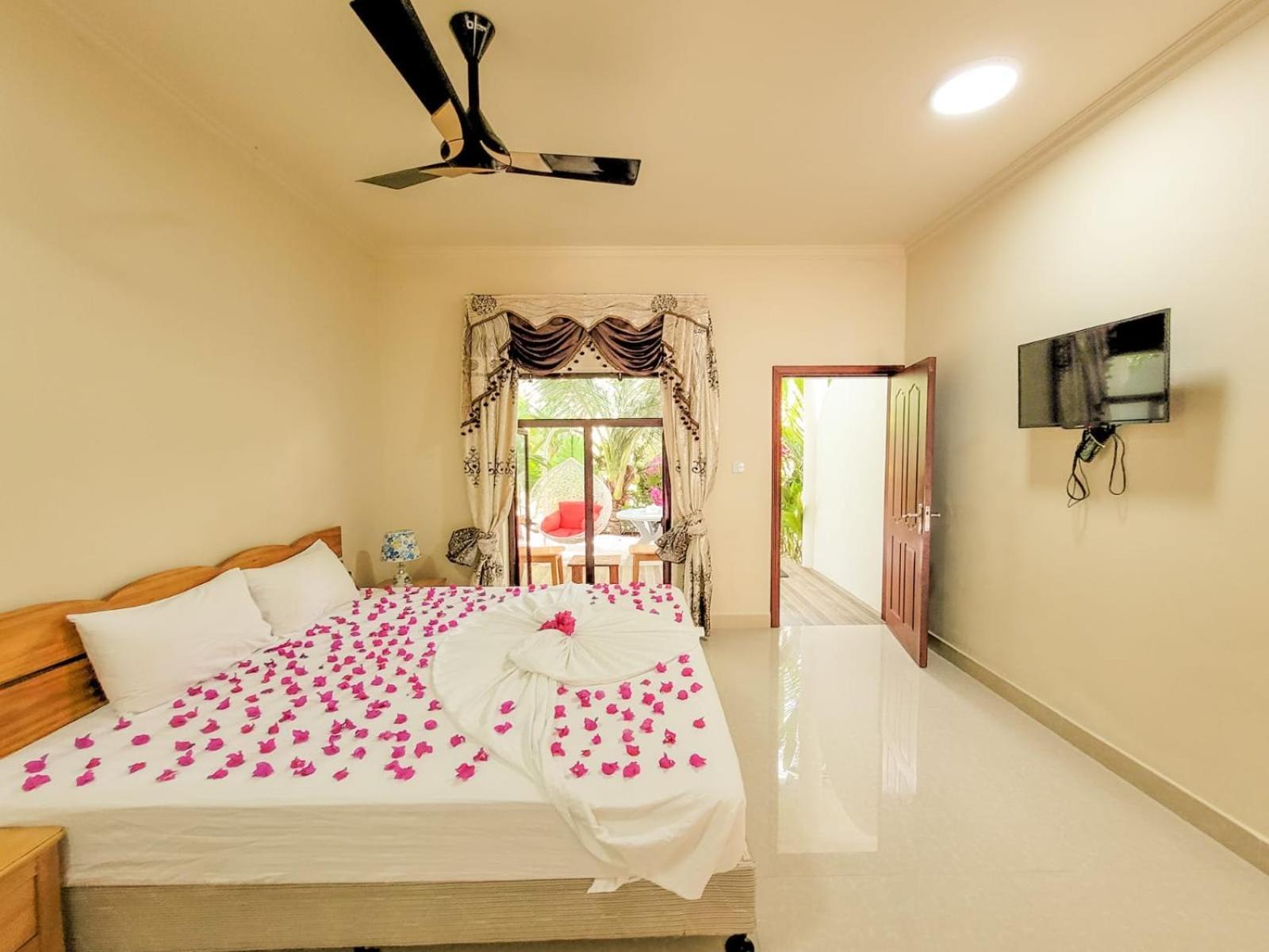 טאודו Sunrise Inn מראה חיצוני תמונה